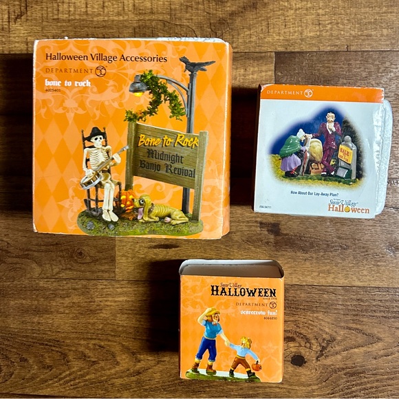 Dept 56 • Halloween • How About Our Lay-Away Plan? • Bone To Rock •Scarecrow Fun - Picture 2 of 16